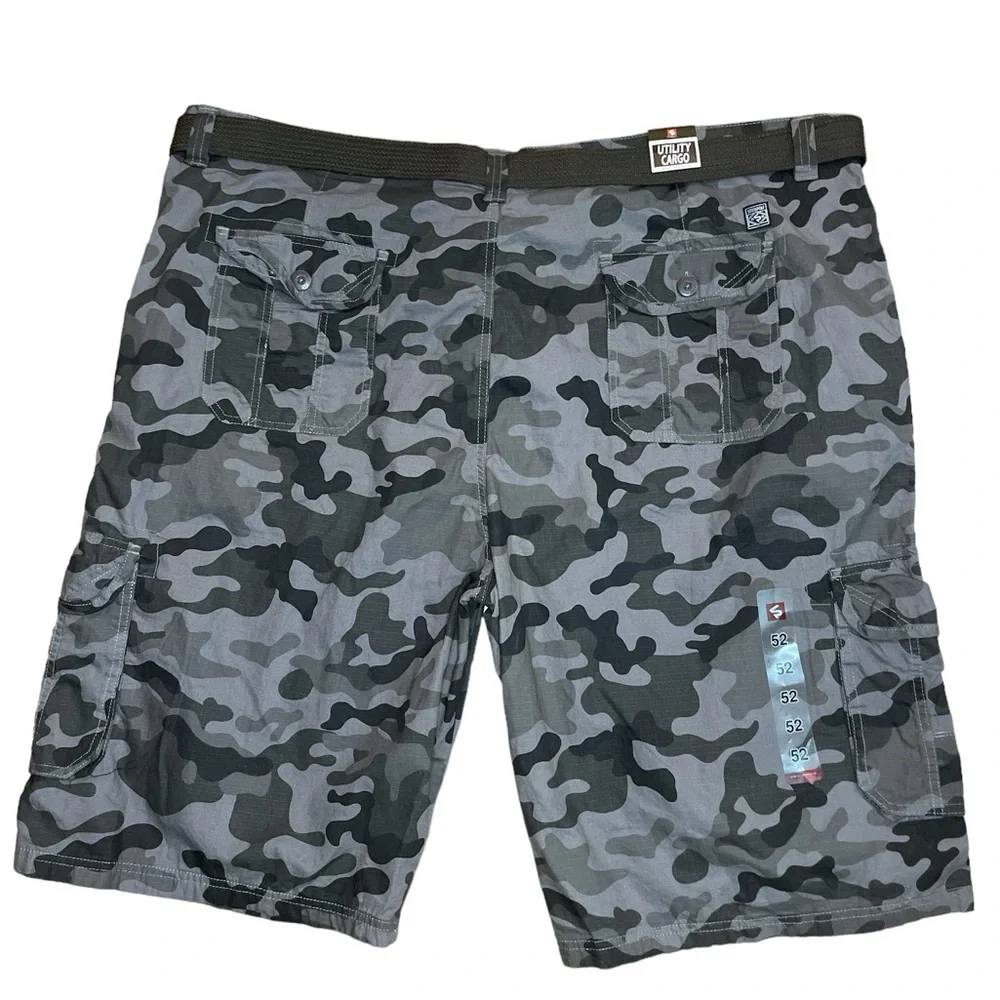 Vintage Y2K South Pole Men’s Utility Cargo Shorts Camo Size‎ 52 NWT’S Streetwear
